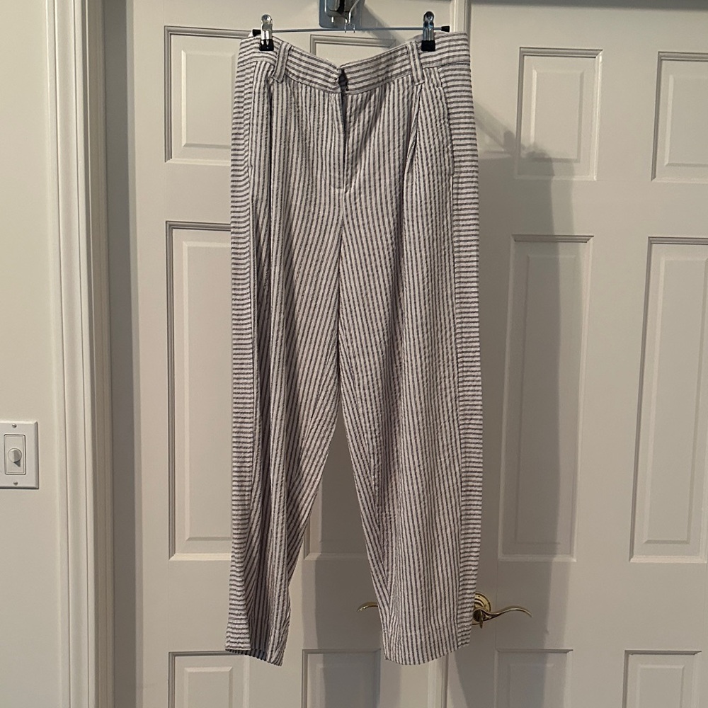 Democracy Black and White Striped barrel Pants size 6